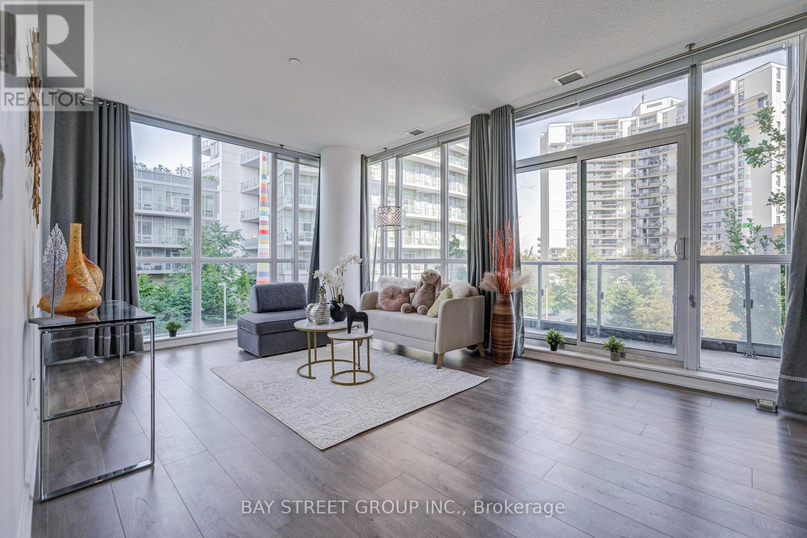 212- 66 Forest Manor Road, Toronto, ON photo 14