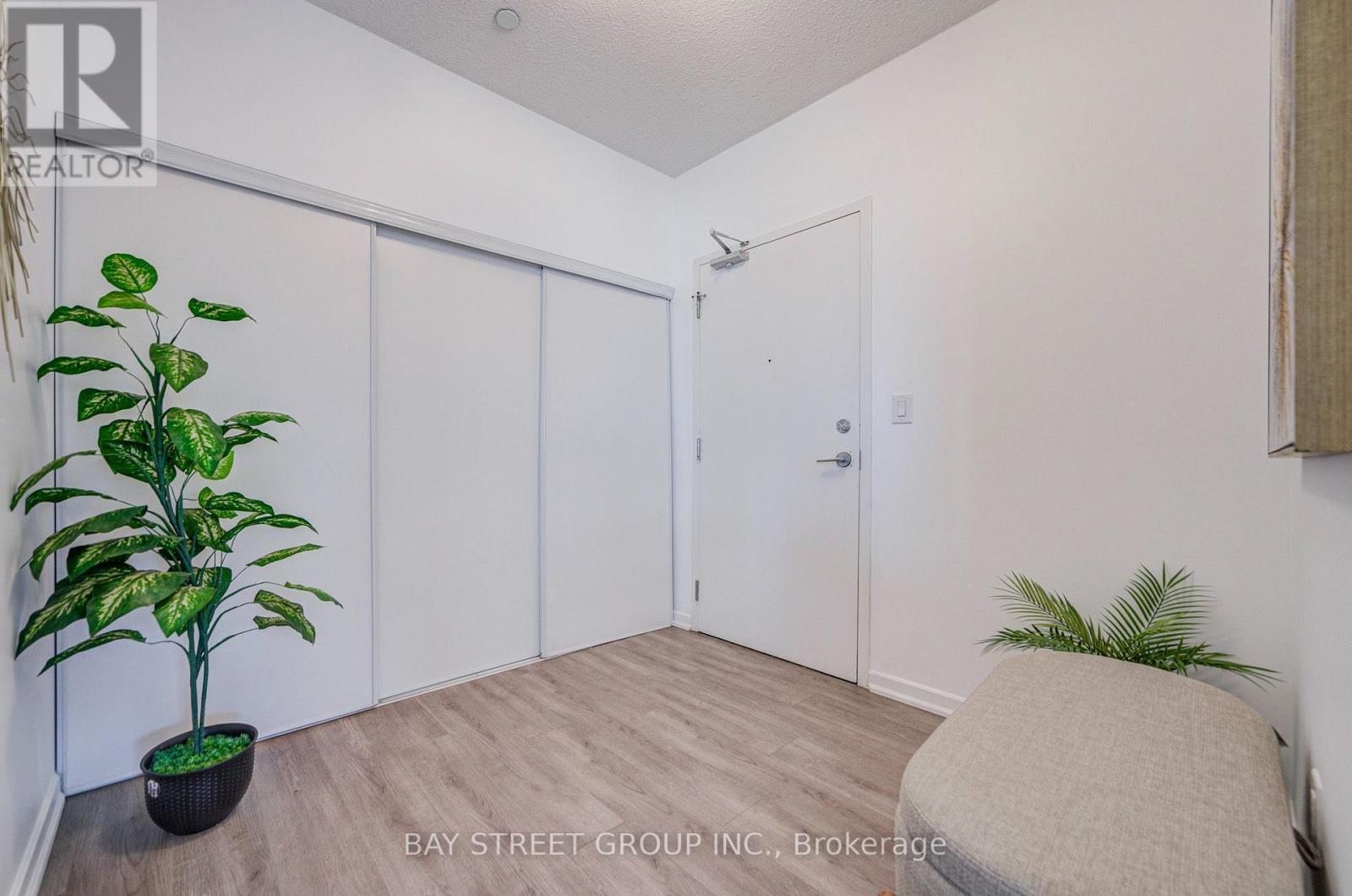 #212 66 FOREST MANOR ROAD - 4