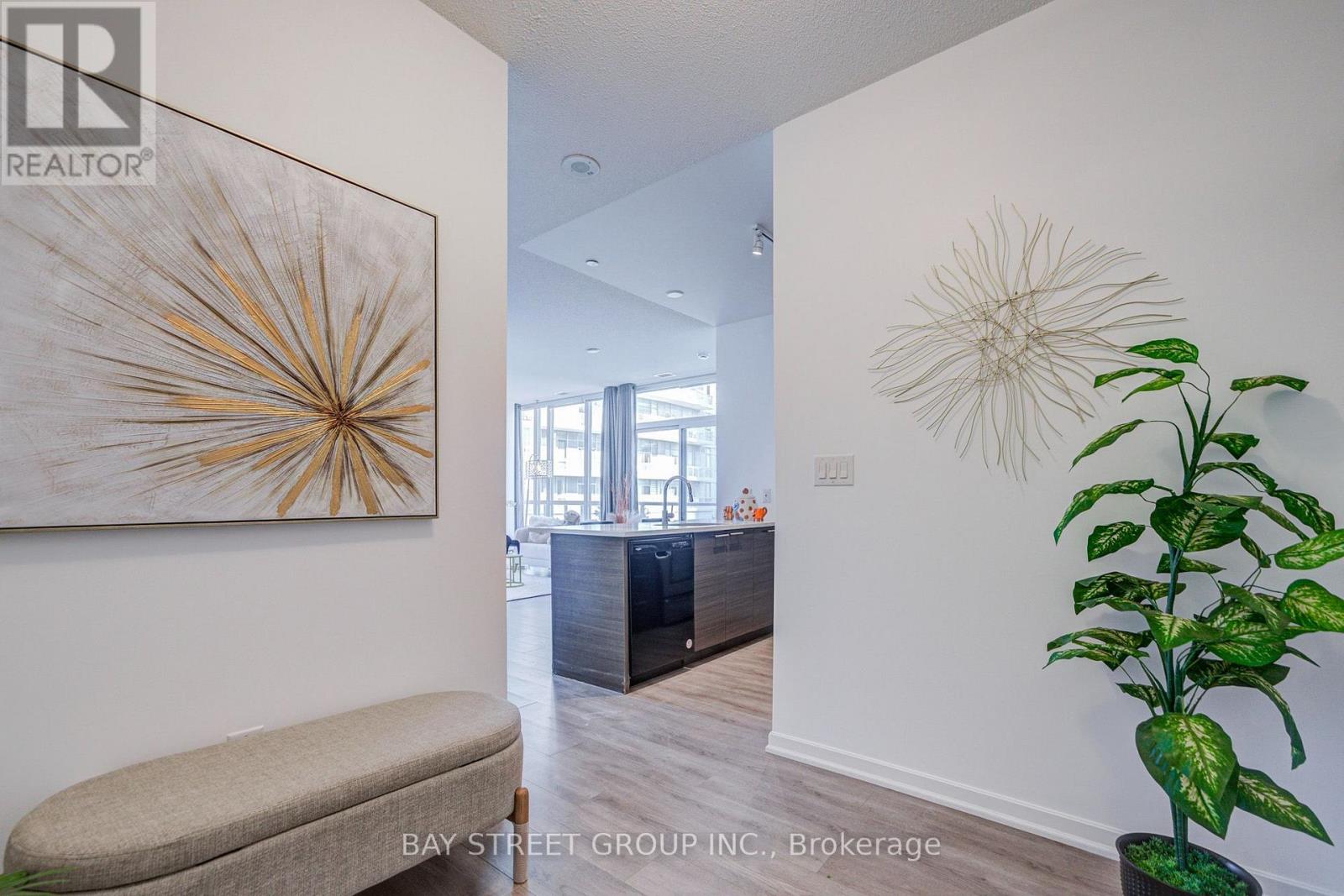 212 - 66 FOREST MANOR ROAD, Toronto (Henry Farm) — photo 6