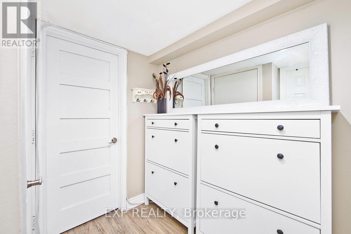 321 Mutual Street — photo 17