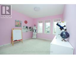 203 Lady Angela Avenue, Oshawa, ON L1L0K3 Photo 29