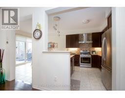 203 Lady Angela Avenue, Oshawa, ON L1L0K3 Photo 9