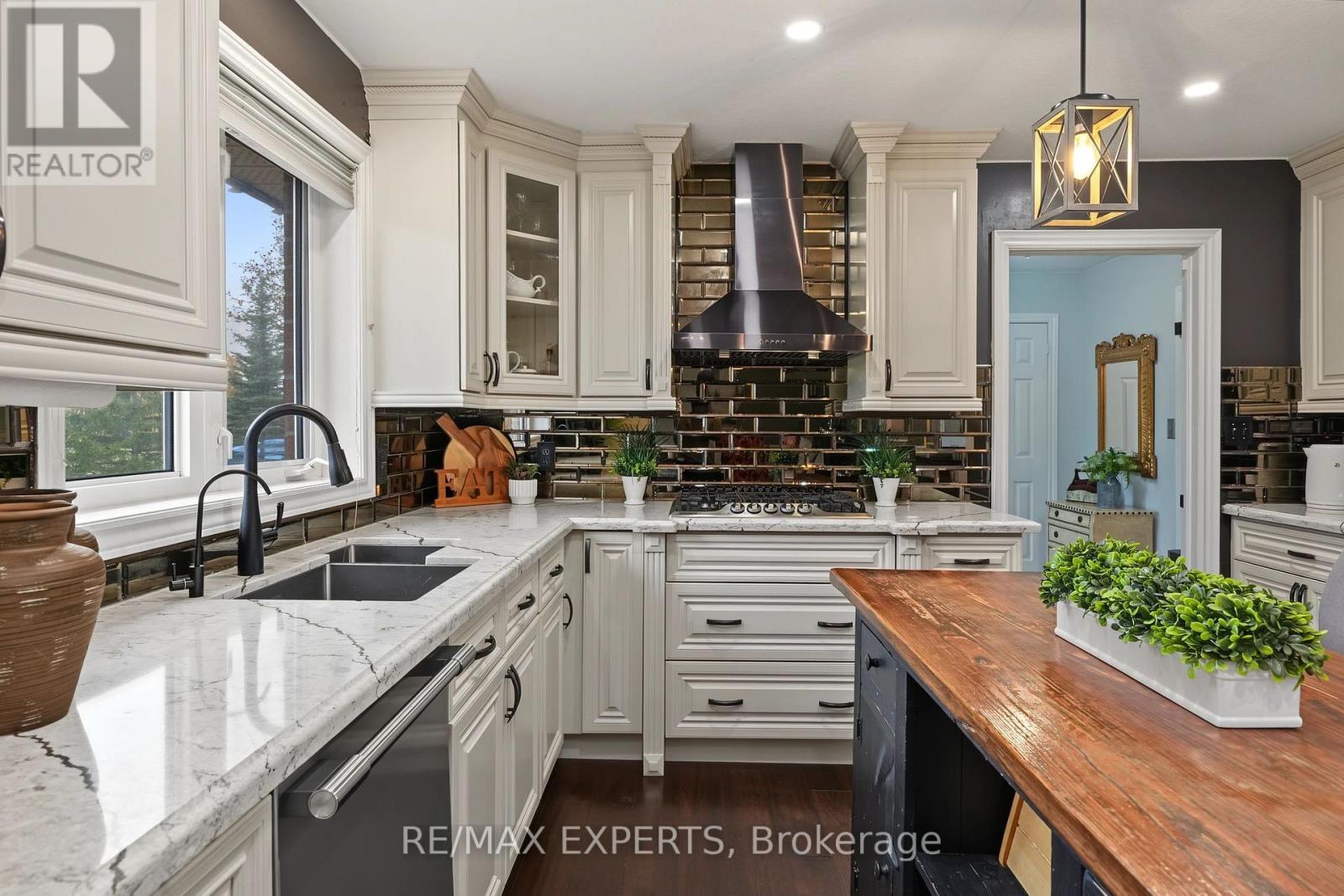 10 LIMOSANO STREET, Scugog — photo 12