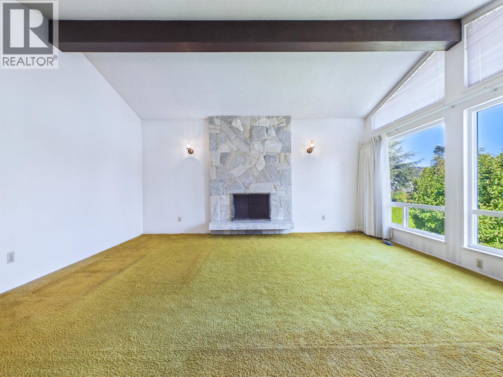 Photo 20 of 39