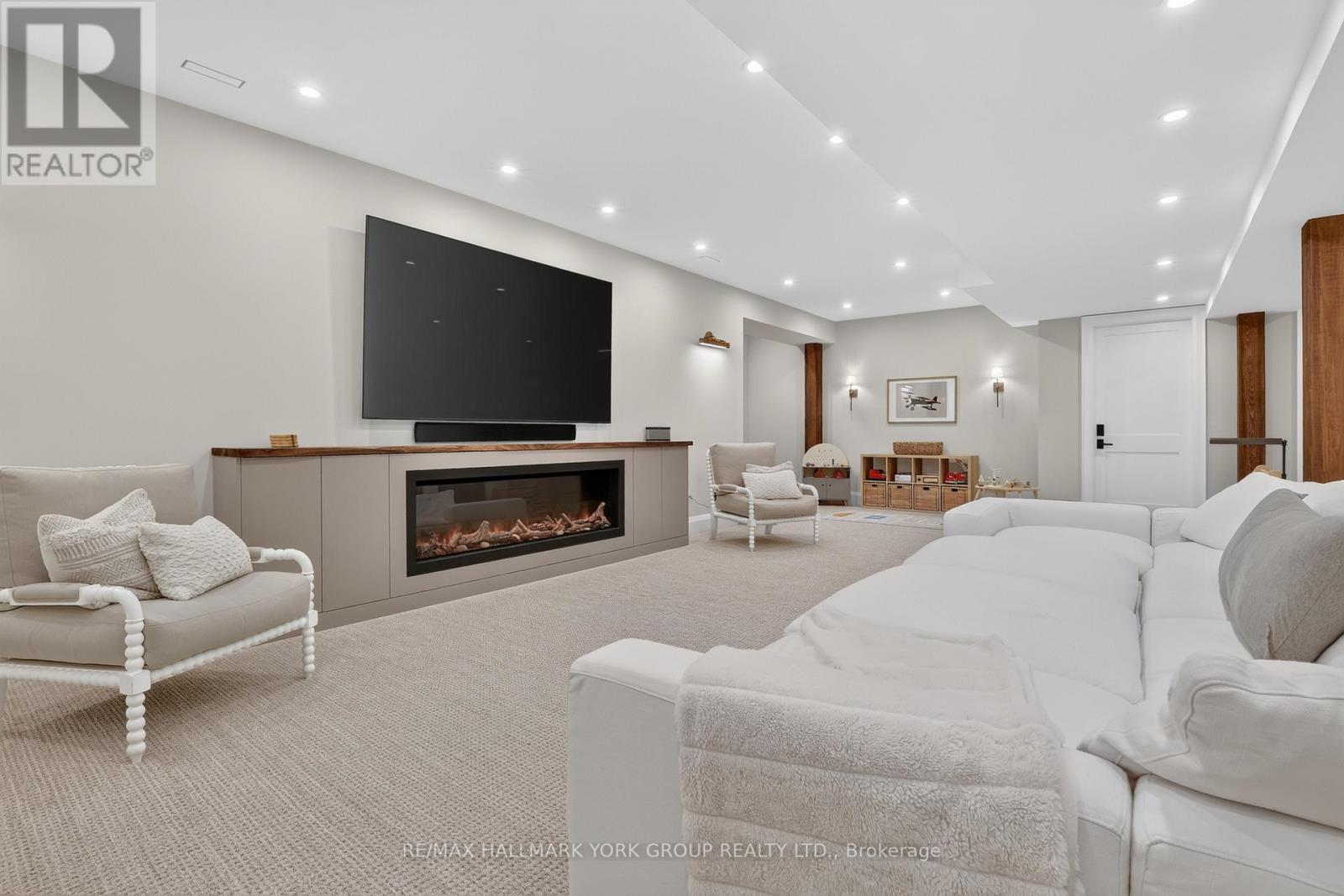 13 Newton Reed Crescent, Uxbridge, ON photo 36