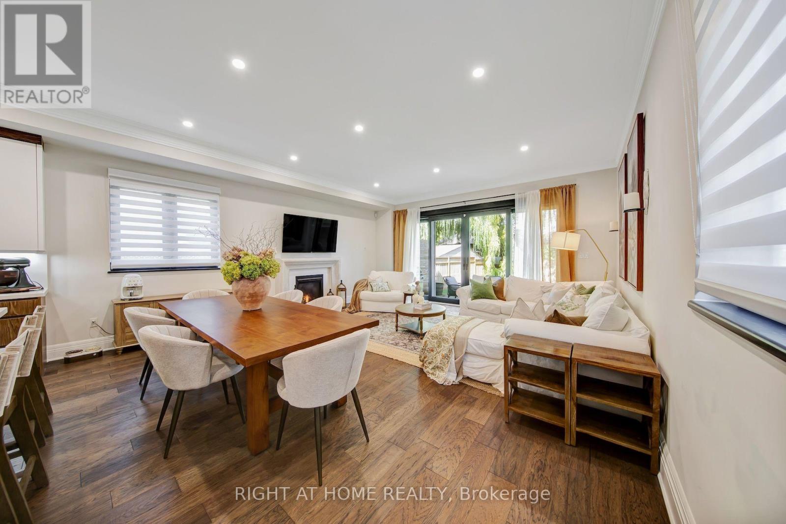1017 LORNE PARK ROAD - 12