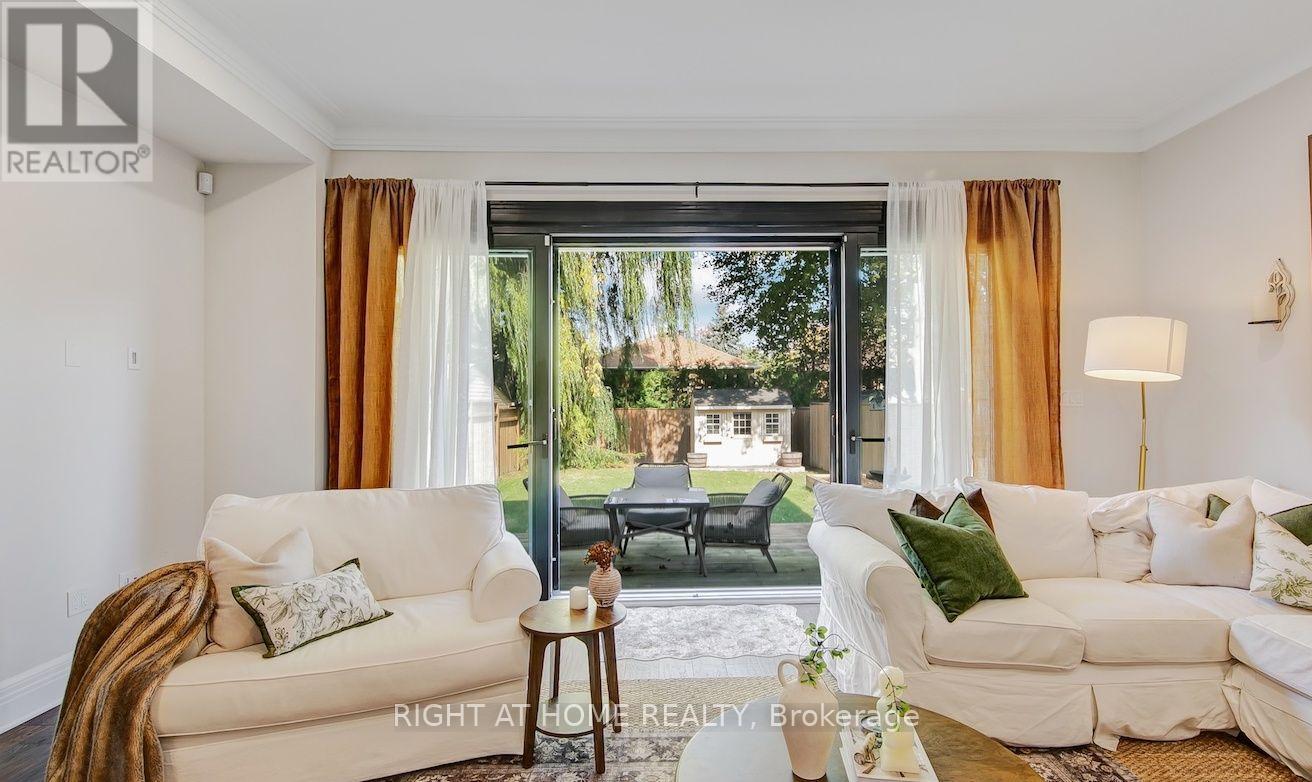 1017 LORNE PARK ROAD - 16