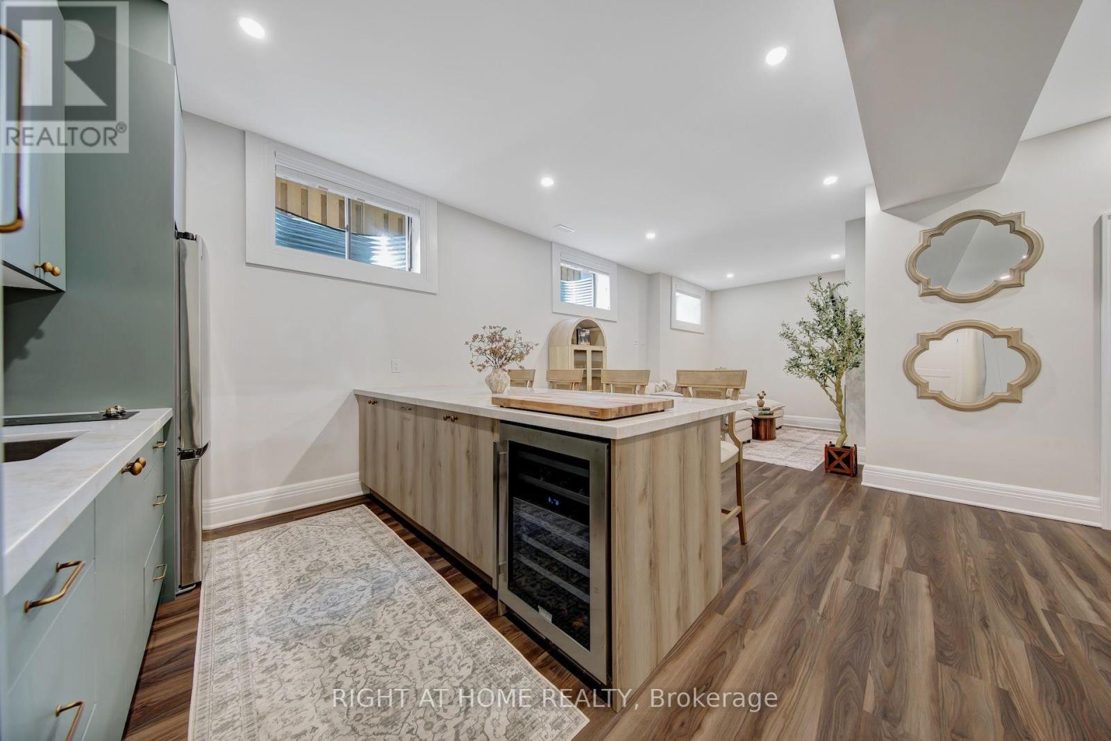 1017 LORNE PARK ROAD - 38