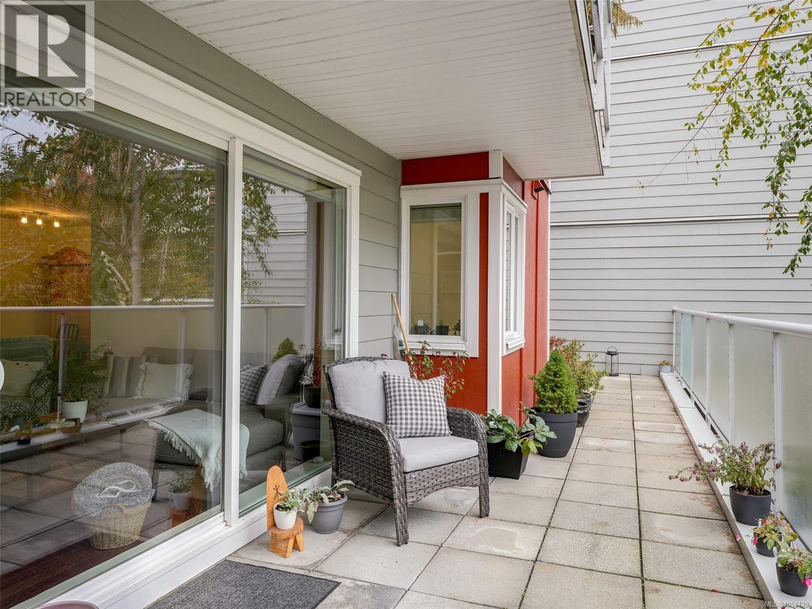 #210 1315 Esquimalt Rd - 20