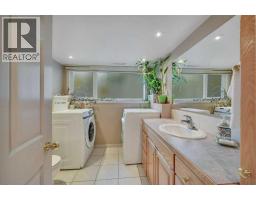 40 Springfield Avenue, Red Deer, AB T4N0C7 Photo 28