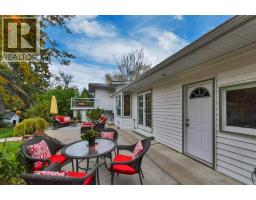 40 Springfield Avenue, Red Deer, AB T4N0C7 Photo 42