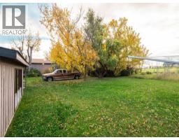 290 S 300 E, Raymond, AB T0K2S0 Photo 33