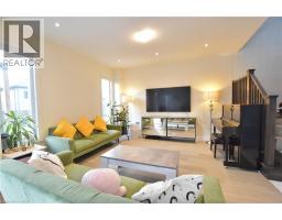 2pc Bathroom - 348 Chokecherry Crescent, Waterloo, ON N2V0H1 Photo 10
