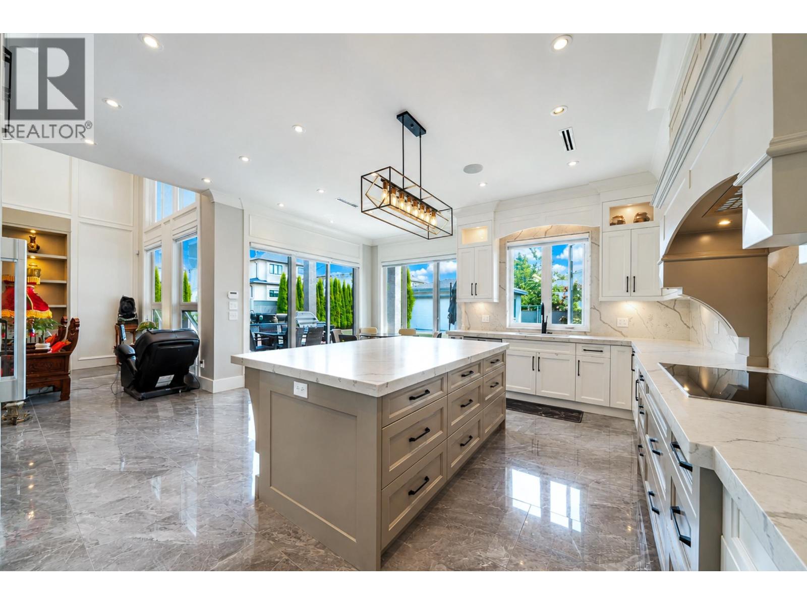 Photo of 5720 WOODWARDS ROAD 19