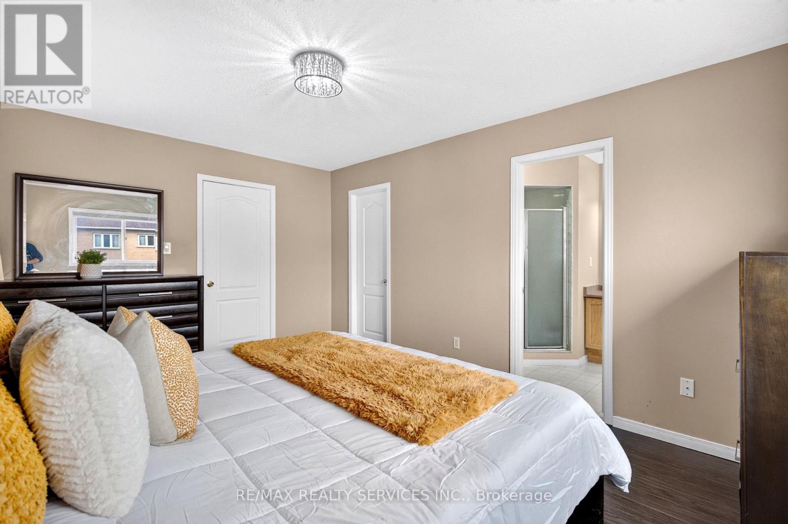 115 PASSFIELD TRAIL - 35