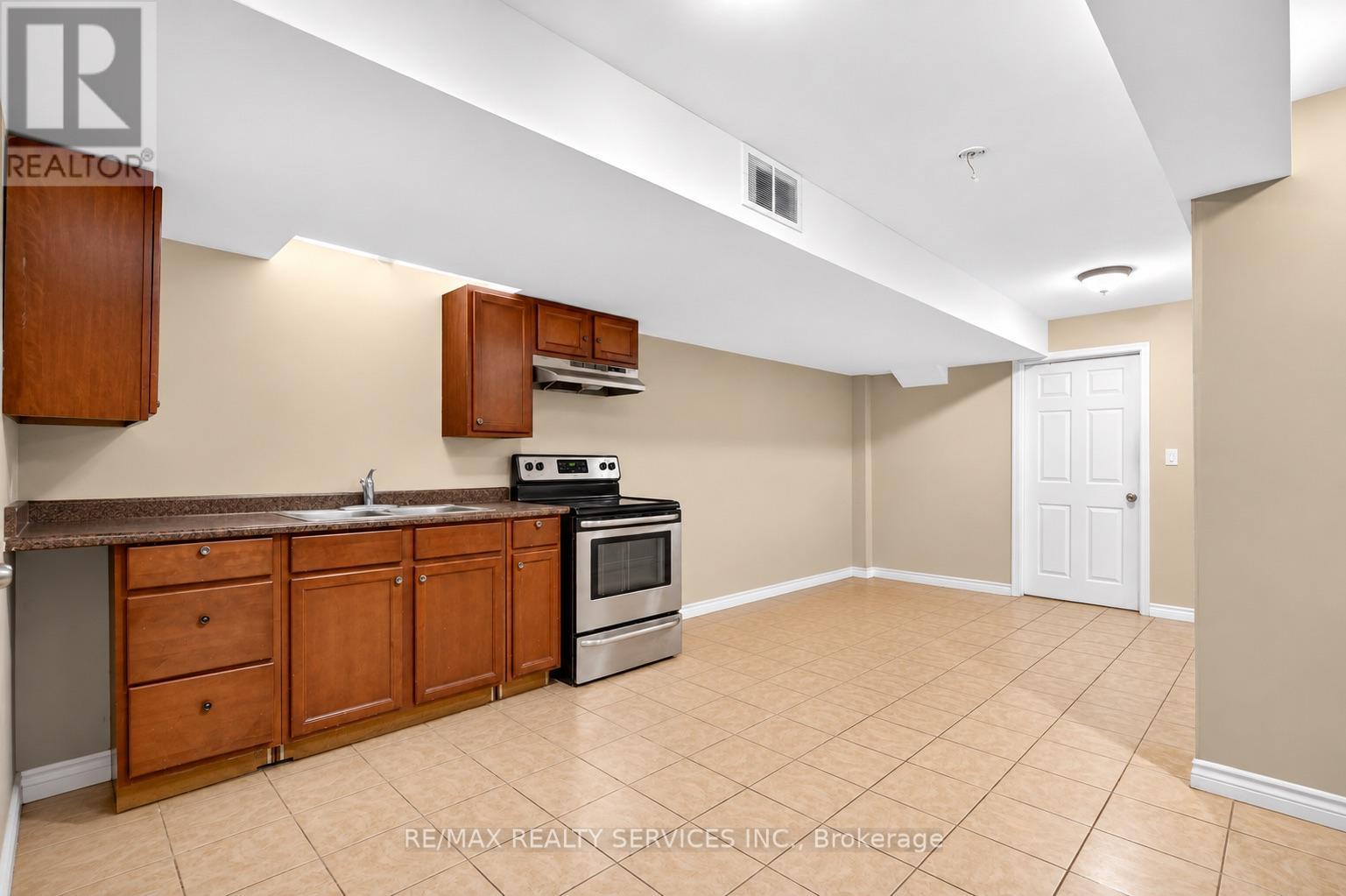 115 PASSFIELD TRAIL - 39