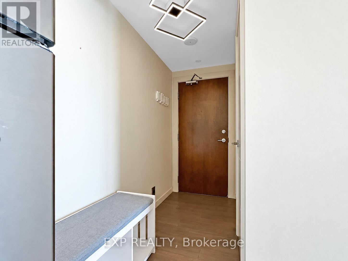 2200 Lakeshore Boulevard West — photo 18