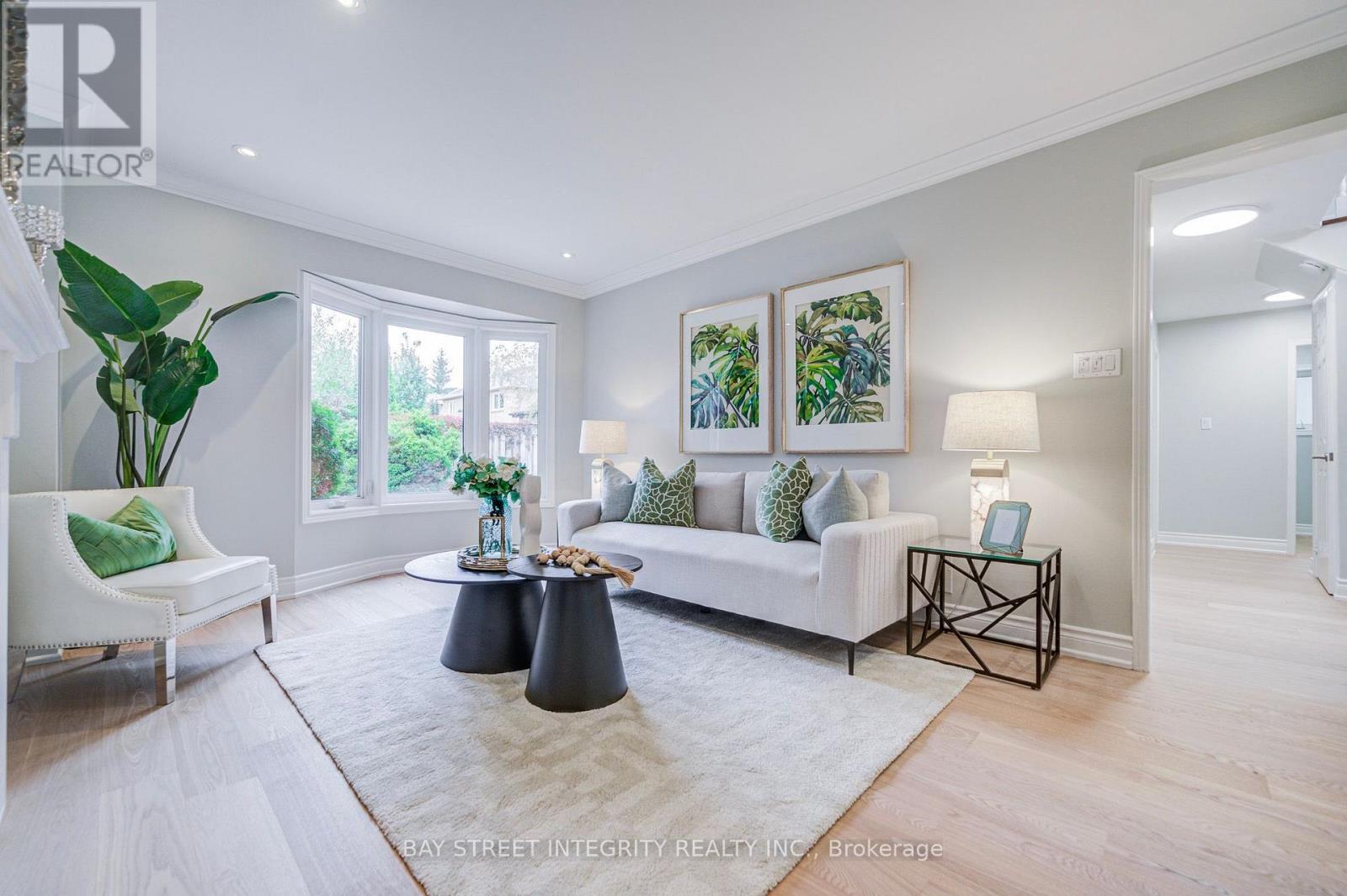 1341 OLD ENGLISH LANE - 11