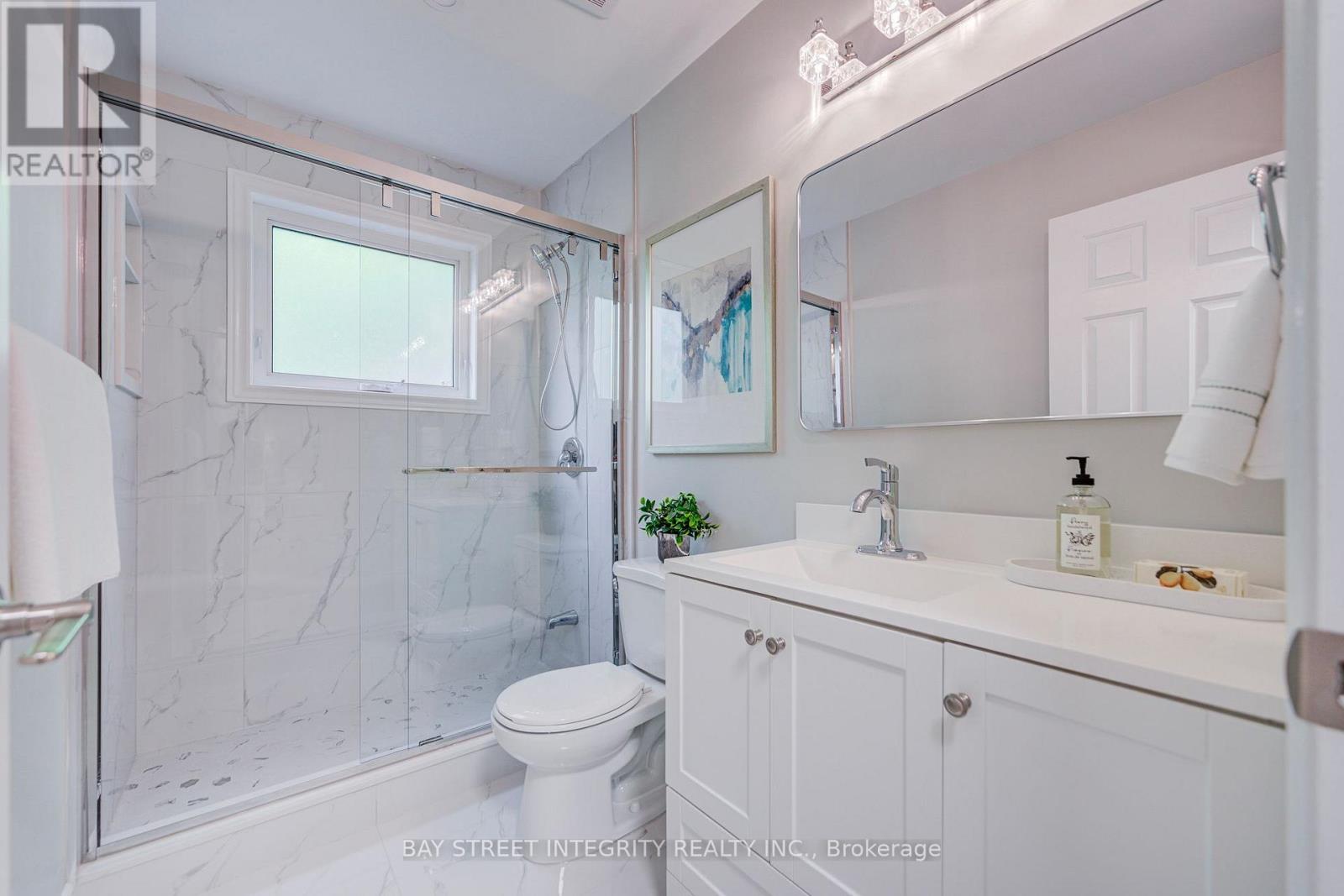 1341 OLD ENGLISH LANE - 37