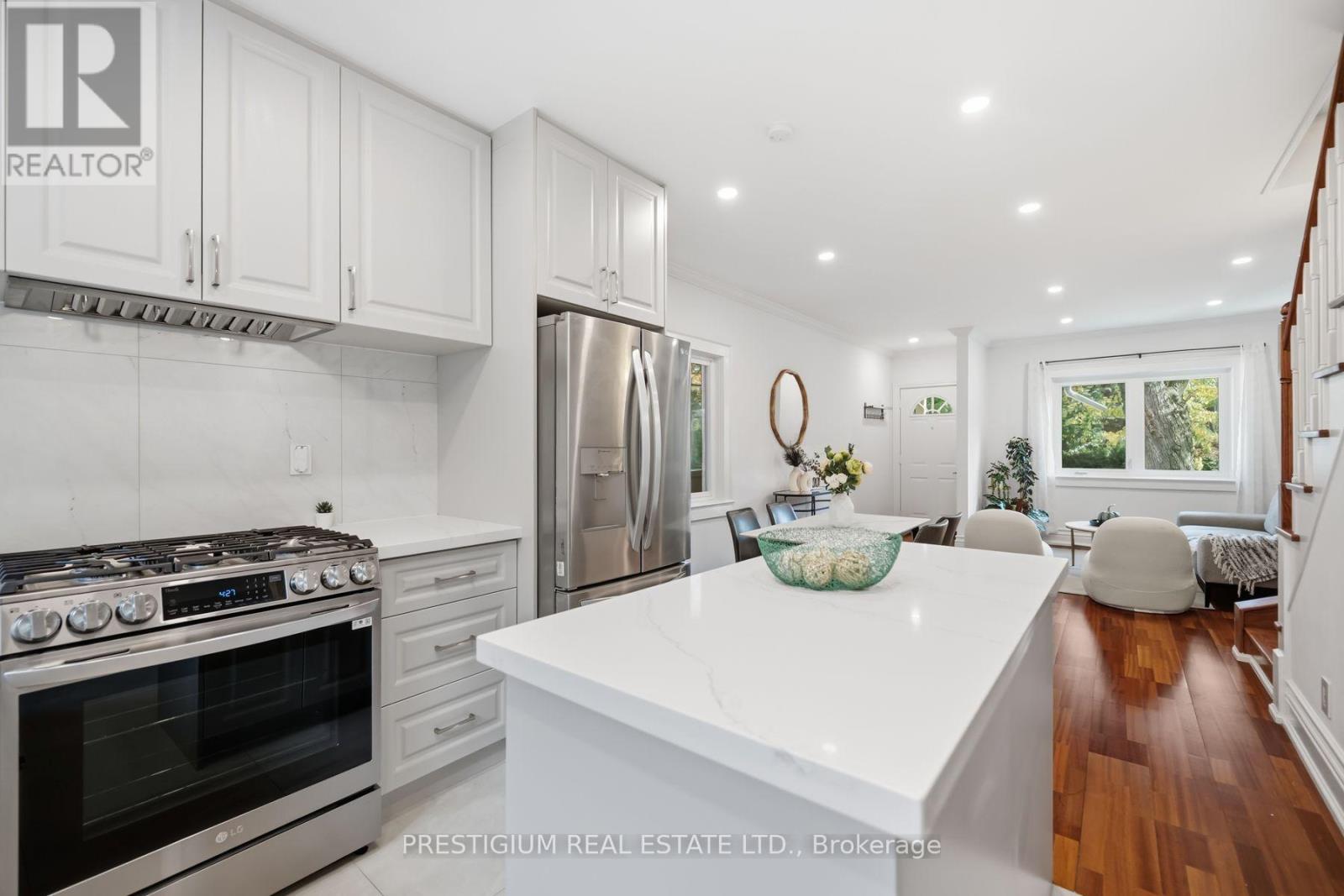 532 MERTON STREET - 16