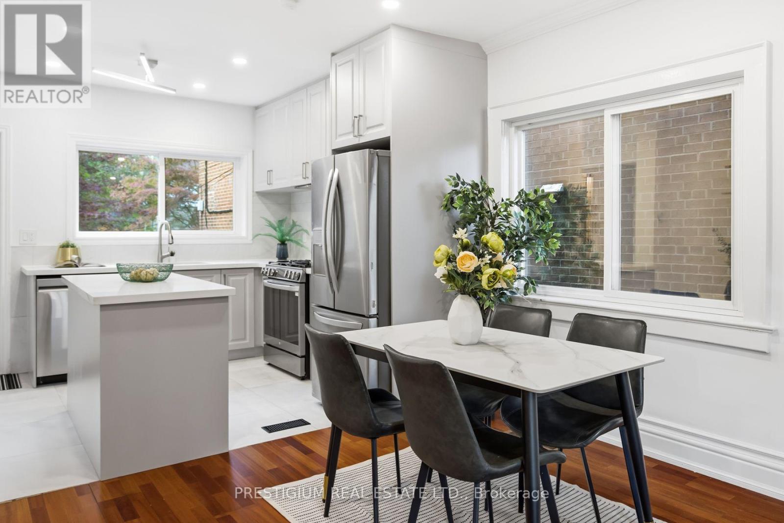 532 Merton Street — photo 11
