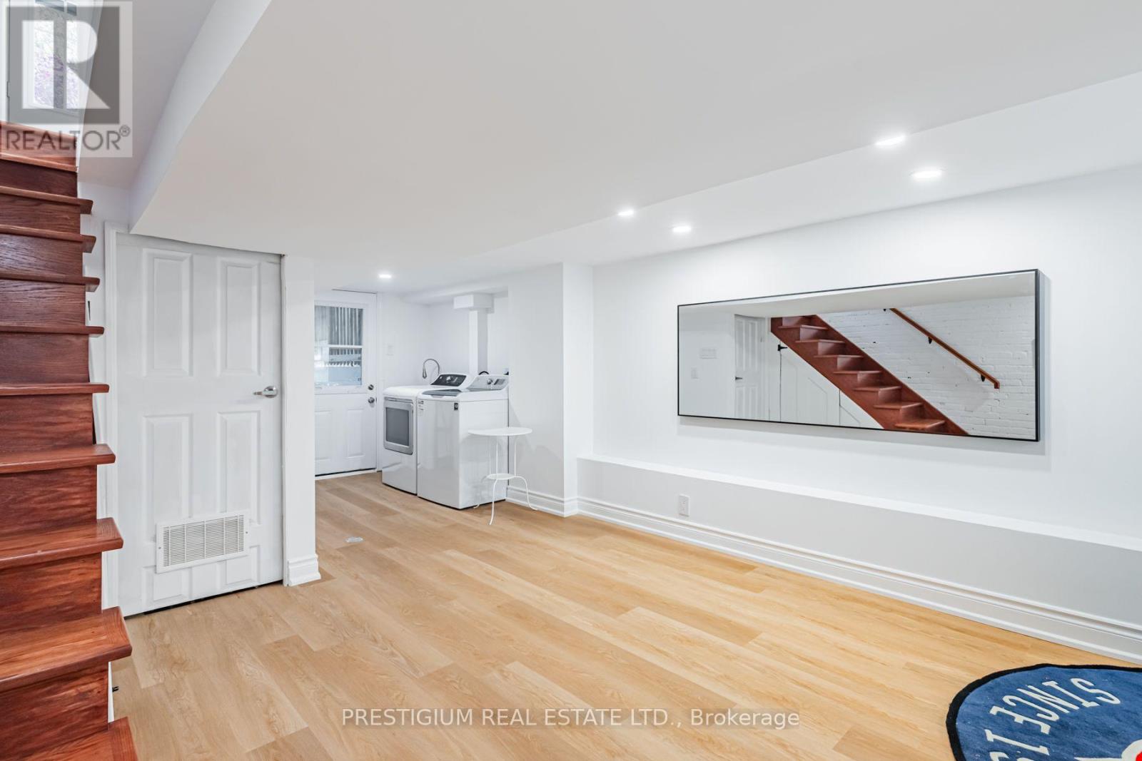 532 Merton Street — photo 29