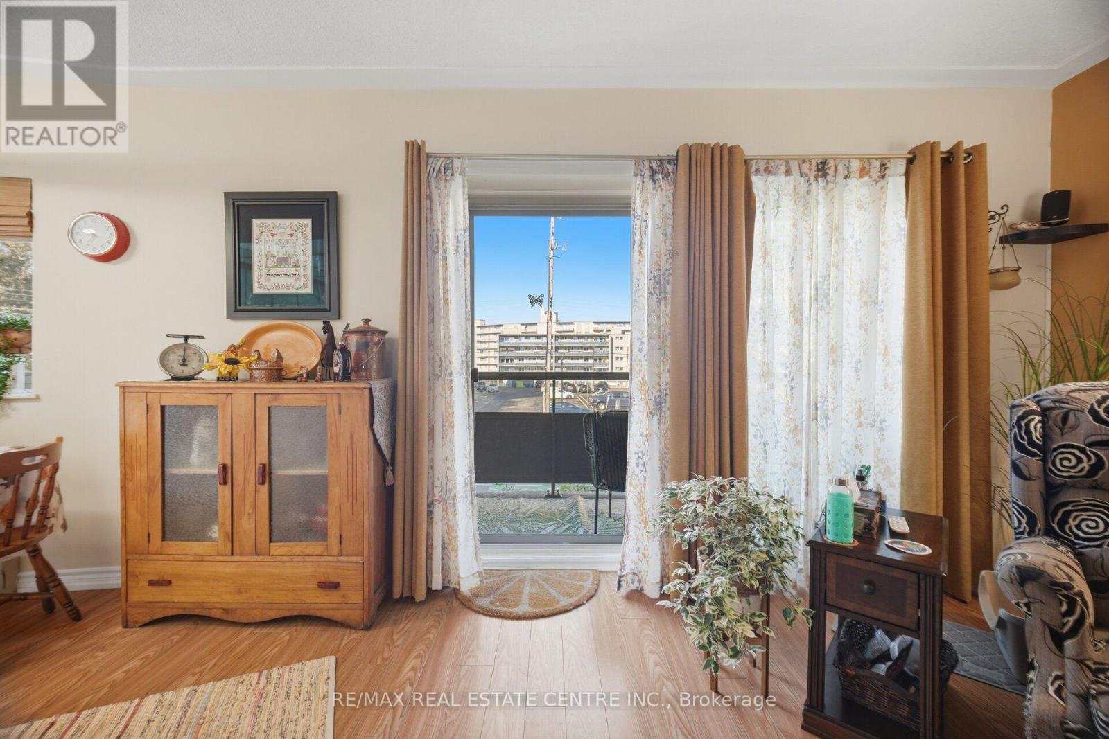 204 - 11 WOODMAN DRIVE S, Hamilton (Corman) — photo 10