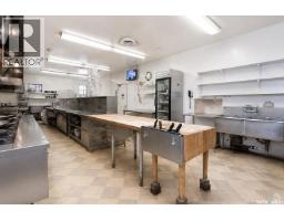 320 South Service Road E, Swift Current, SK S9H3T6 Photo 8