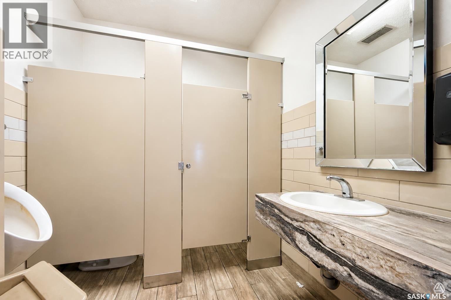 320 South Service ROAD E, Swift Current — photo 22