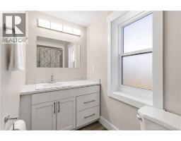117 Elmwood Drive, photo 22