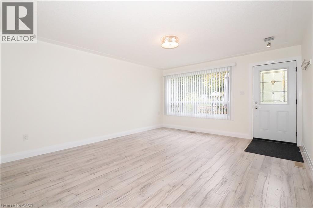 207 Sheldon Avenue North — photo 7
