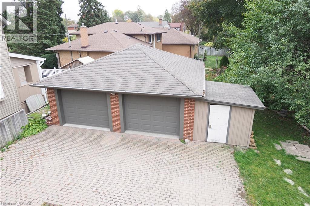 207 Sheldon Avenue North — photo 39