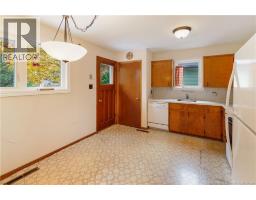 27 Brewster Street, photo 4