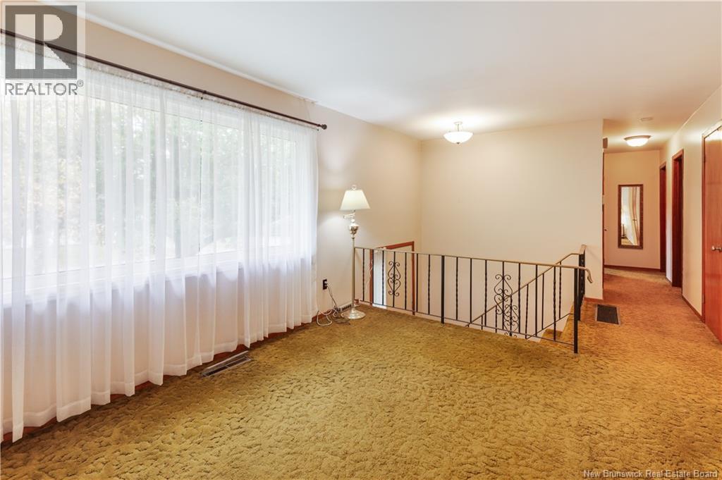27 Brewster Street - 10