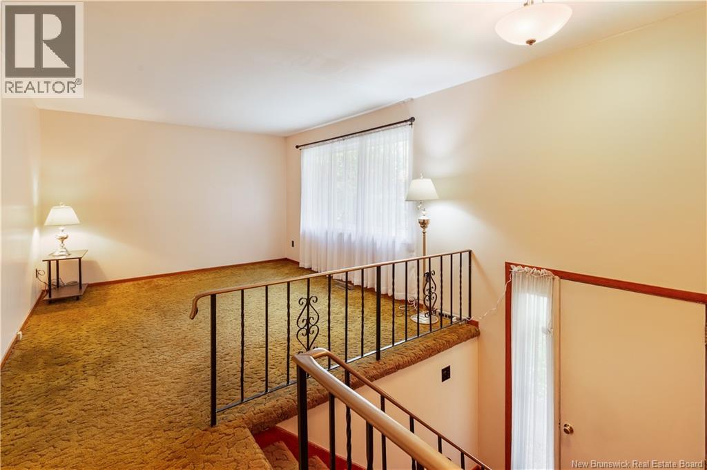 27 Brewster Street - 11