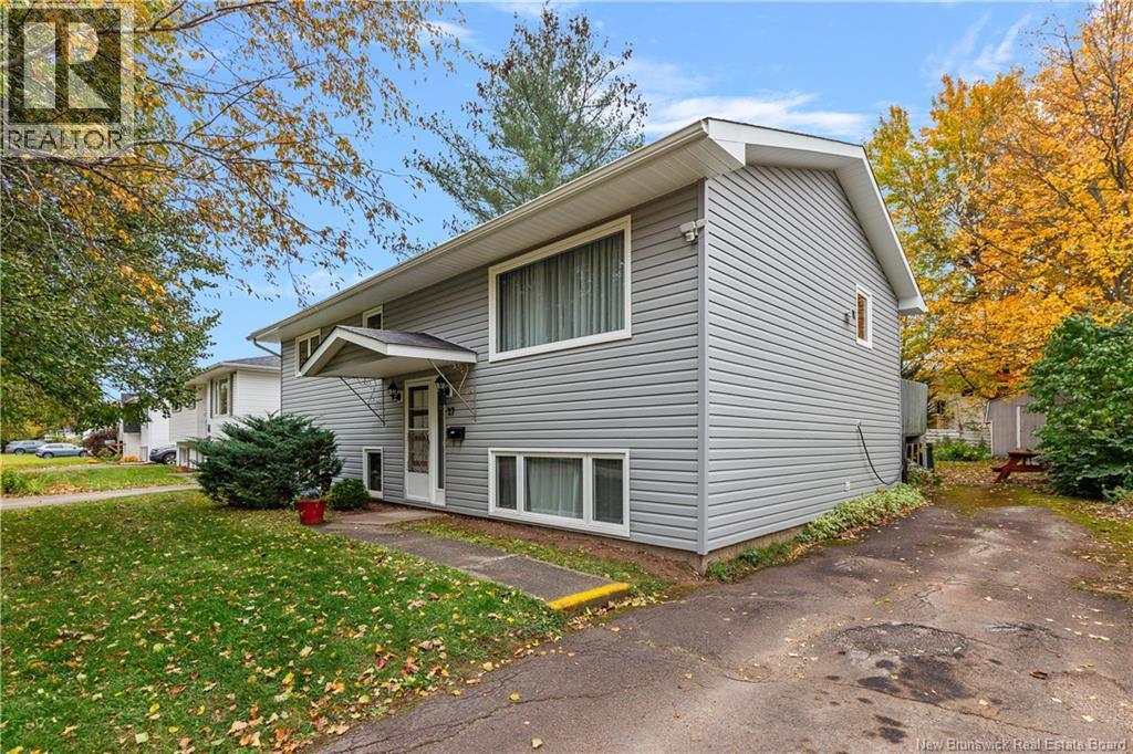 27 Brewster Street - 42