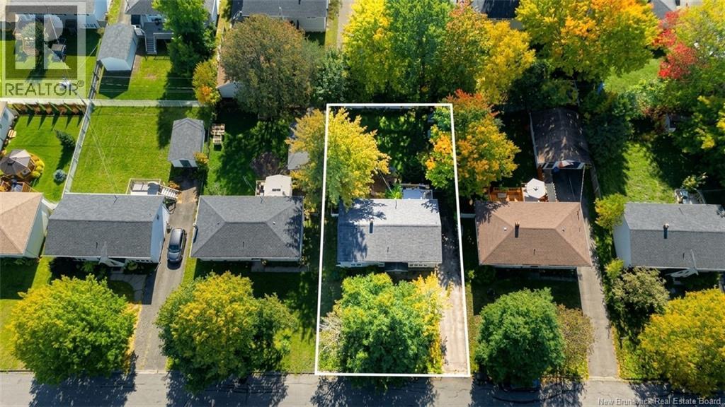 27 Brewster Street - 46