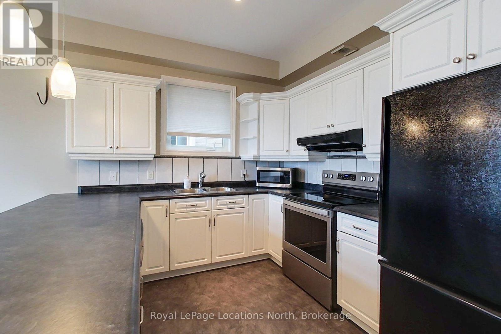 #4 24 ALBERY COURT - 13