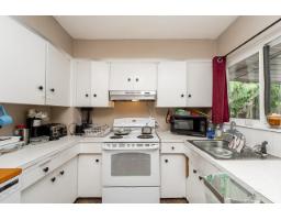11350 Lansdowne Drive, Surrey, BC V3R4Z9 Photo 6