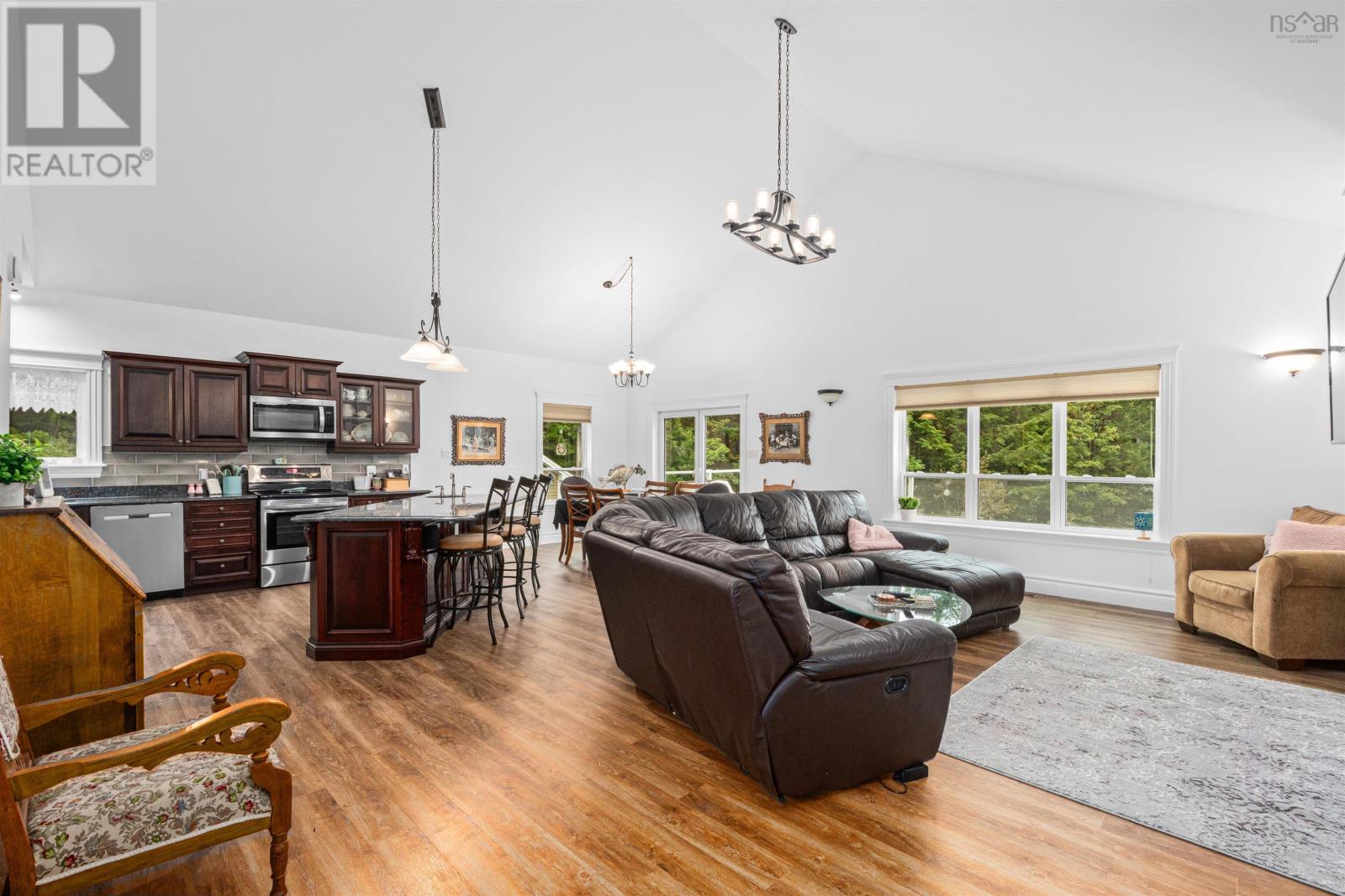 170 Magnate Court - 3