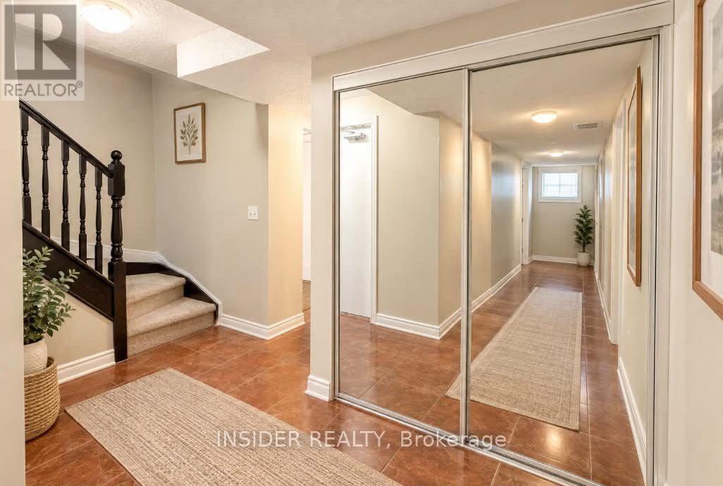 895 Maple Avenue — photo 11