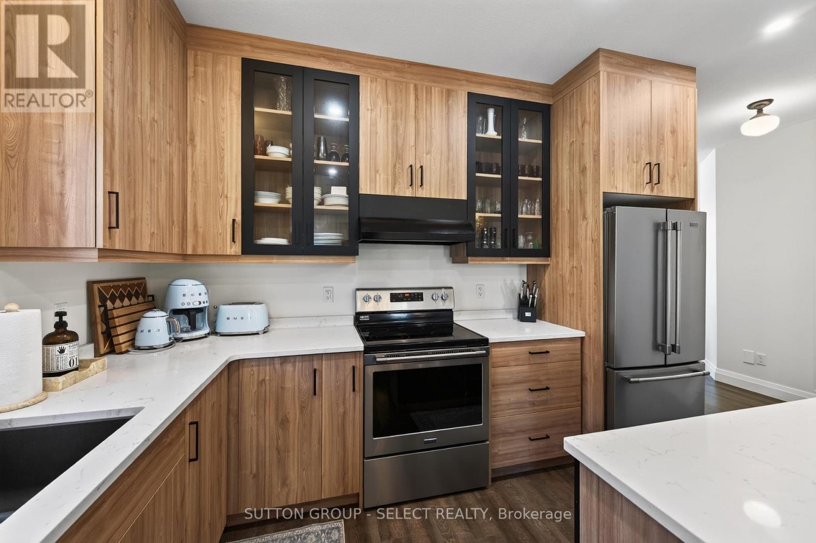 99 Lanz Boulevard — photo 14