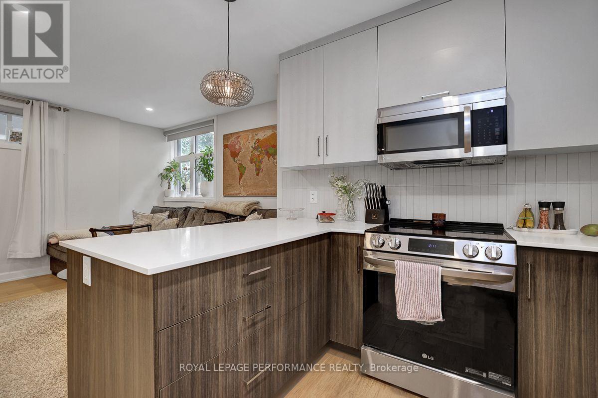 D - 415 Tweedsmuir Avenue