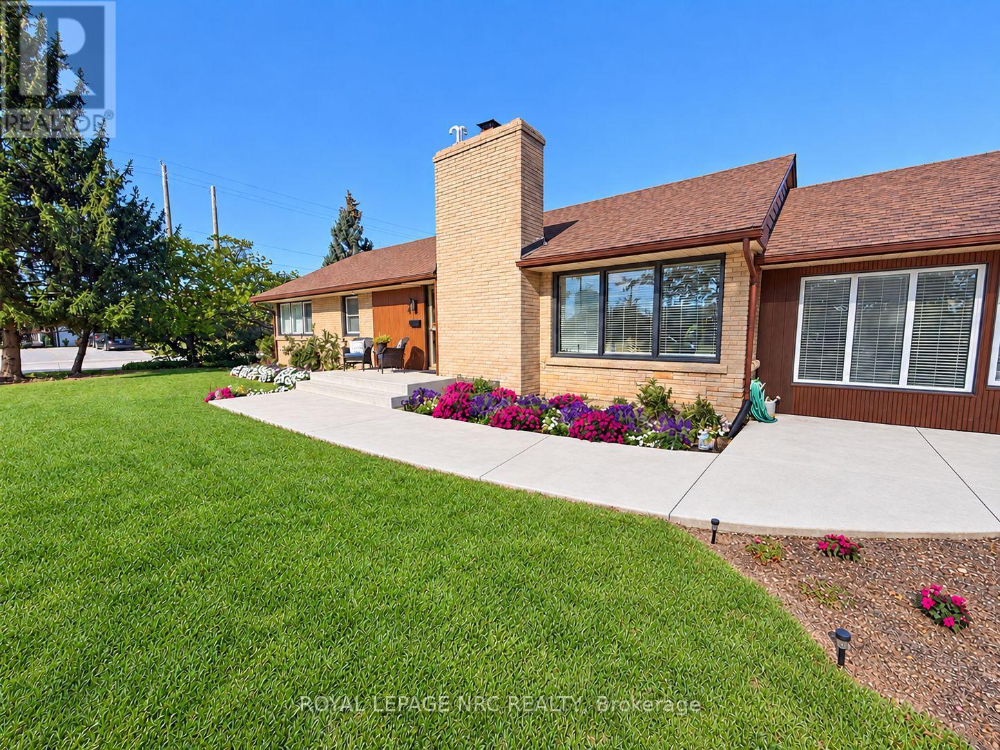 24 Munro Street — photo 2