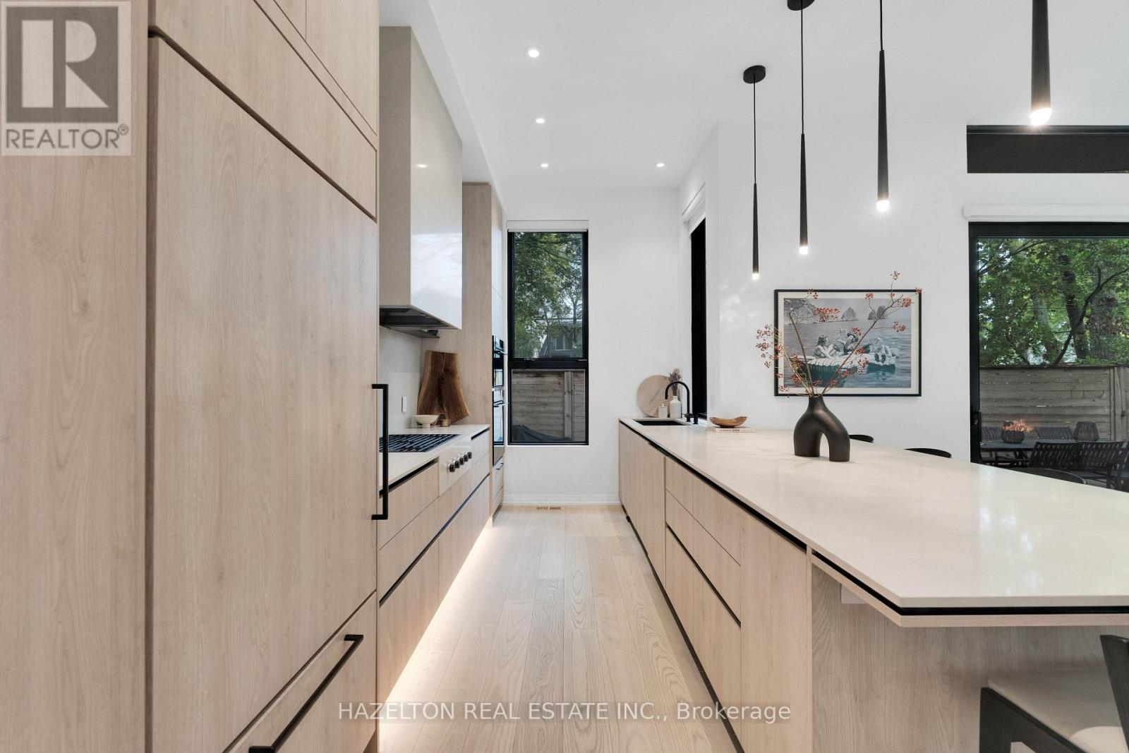 30 Harley Avenue — photo 12