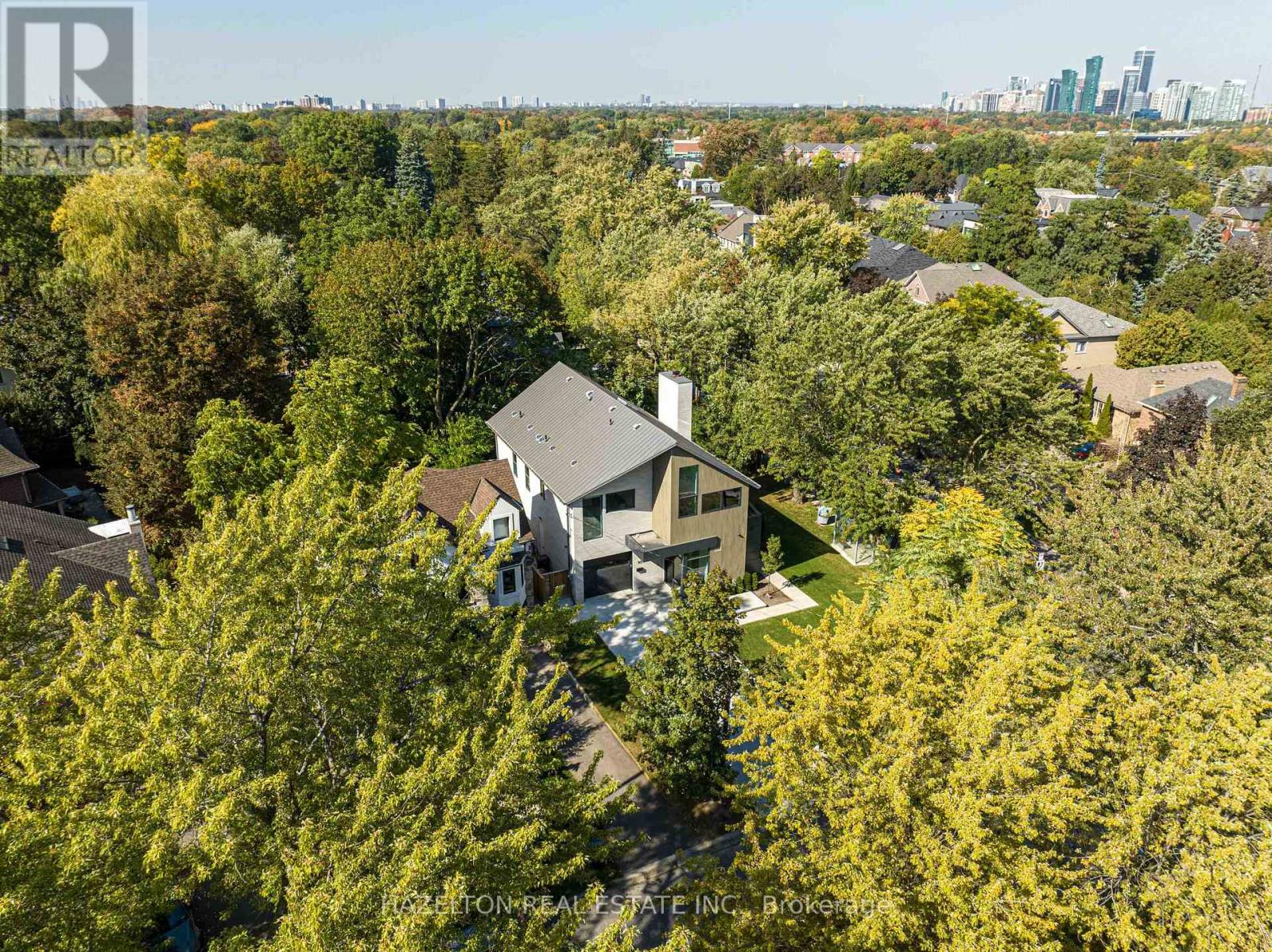 30 Harley Avenue — photo 3