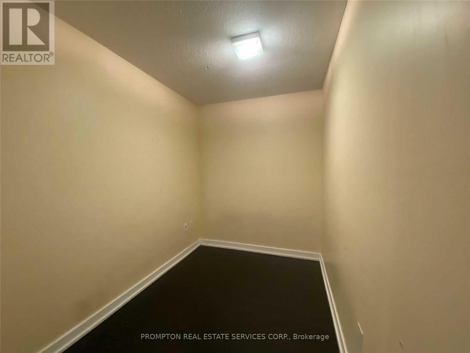 15 Iceboat Terrace — photo 15
