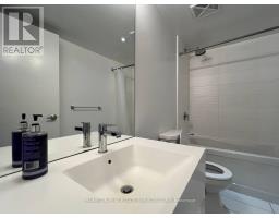 731 - 15 Iceboat Terrace, Toronto, ON M5V4A5 Photo 10