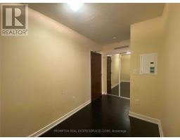 731 - 15 Iceboat Terrace, Toronto, ON M5V4A5 Photo 14