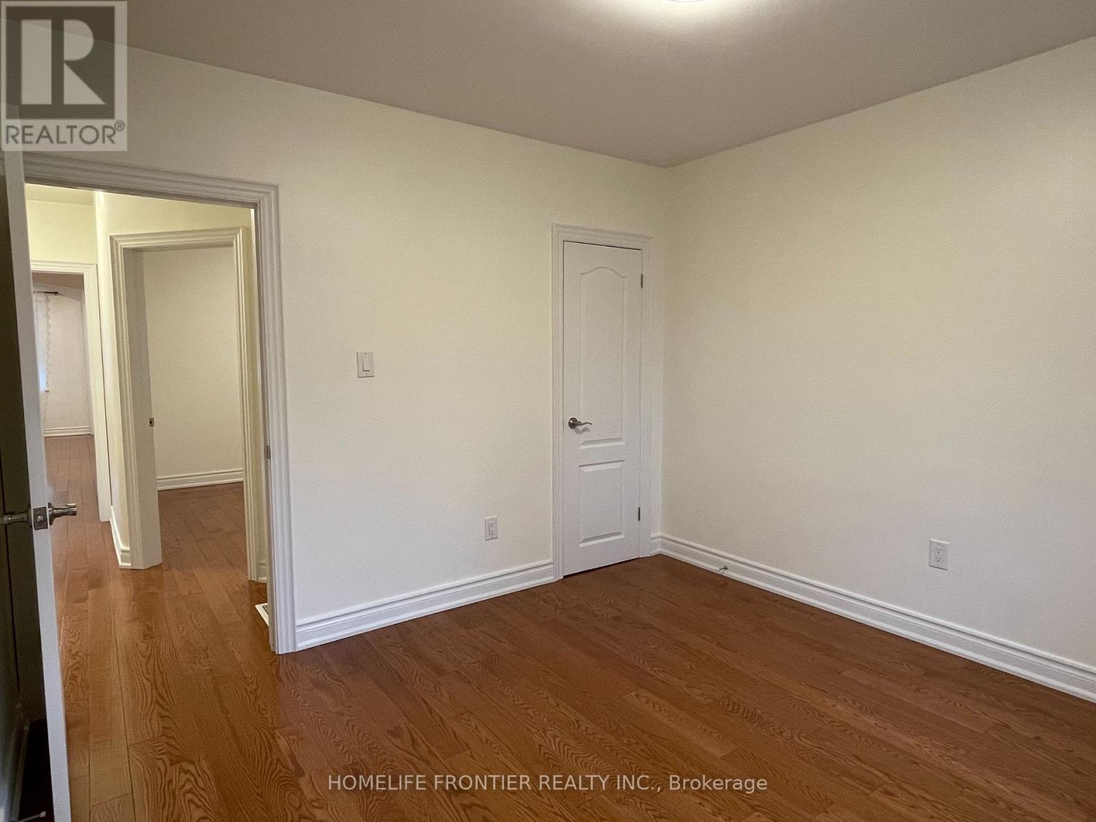 10 Edge Park Avenue — photo 7